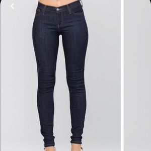 TALBOTS INDIGO STRAIGHT LEG JEANS 2 NWT